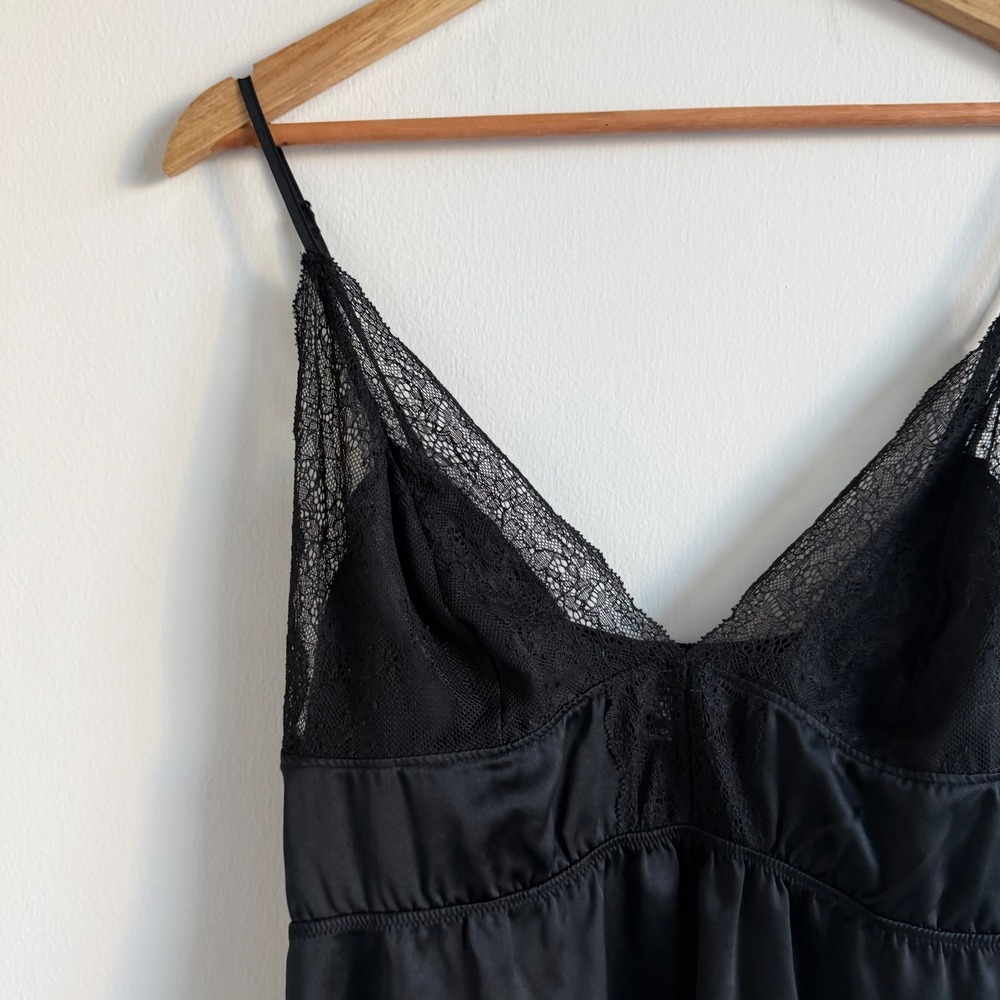 Victoria's Secret Black Lace and Satin Cami Size Large‎ - Picture 3 of 8